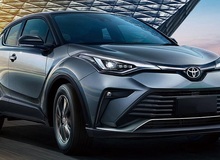 На российский рынок вышел новый электрический кроссовер Toyota Izoa