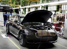 Российский завод собирает автомобили с двумя 