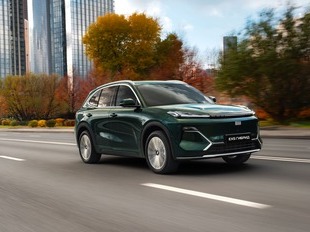 Geely EX5 Гибрид стал победителем премии «ТОП-5 АВТО»