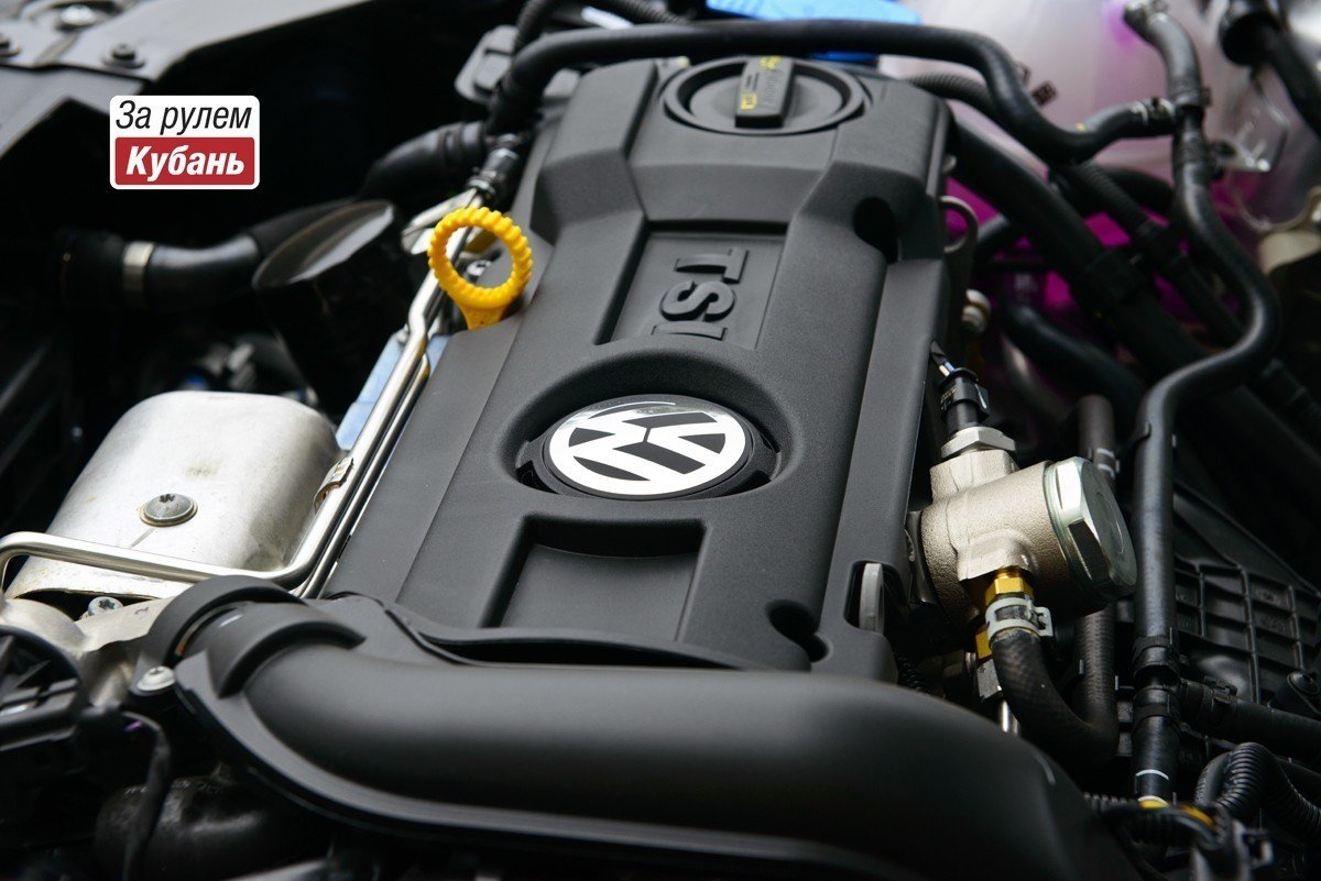 В качестве силового агрегата на автомобиль устанавливается мотор TSI объемом 1,4 литра, который может отдавать либо 122, либо 150 лошадиных сил. 