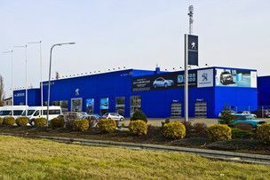 Дилерский центр Peugeot в Краснодаре.